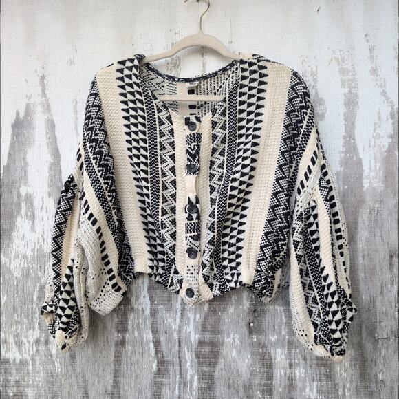 Ivy Jane Geometric Black and Cream Sweater - Picture 1 of 10